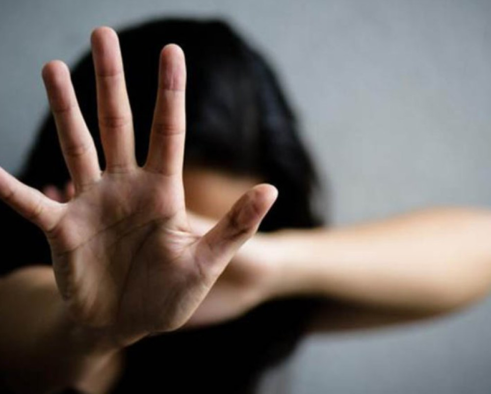 Кеудеден сүт ішетін порно