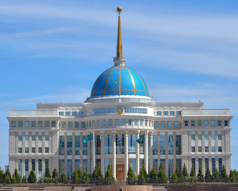 Тұтаевтың жалаңаш әйелдері