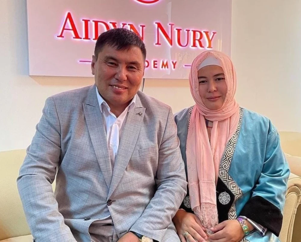 Кавказ қыздары мен әйелдерімен порно