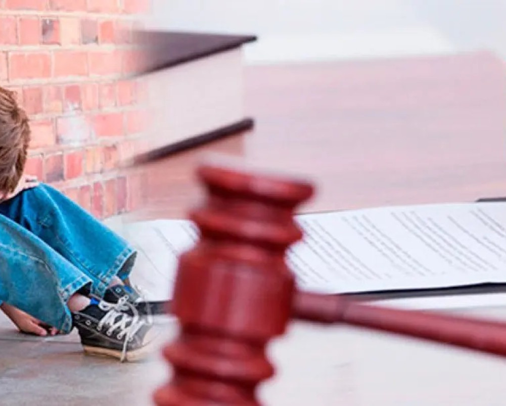 Шарлардағы адамды таяқпен ұру